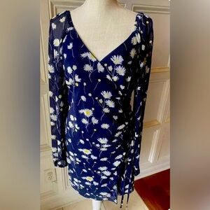 *LIKE NEW* Faux Wrap Skirt Daisy Dress
